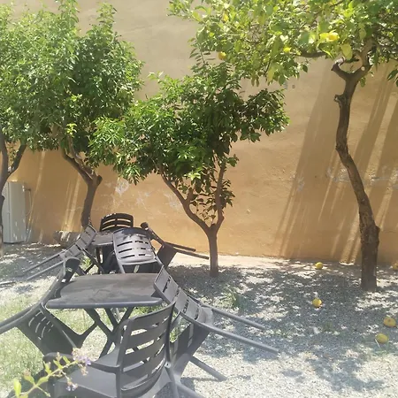 Casa Spizziculia Bed & Breakfast *